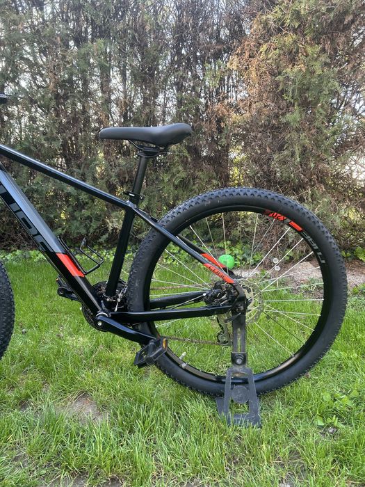 Cube Aim 27.5 цола S/M 3x8 Asera