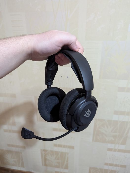 Продам беспроводные наушники SteelSeries