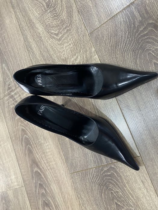 Продам женскую обувь