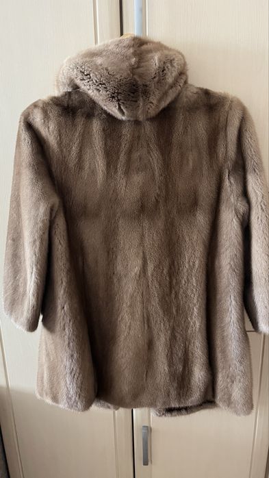 Продам Норковую шубу