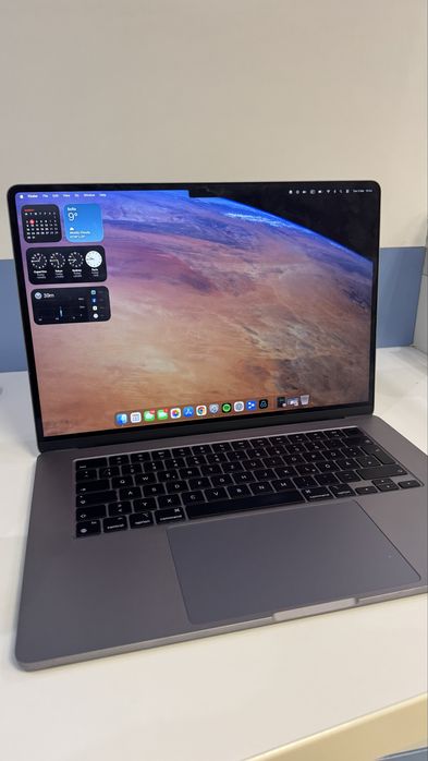 Macbook Air M3 15 inch, 10 core GPU, 16GB RAM, 512GB SSD, Space grey