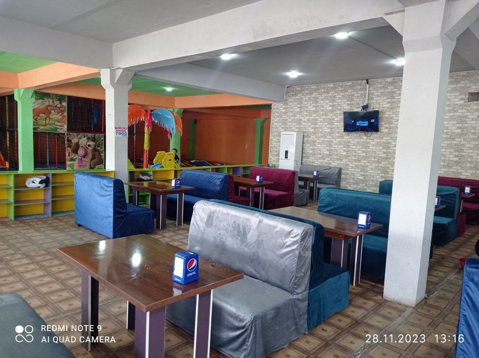 Oshxona va restoranlar uchun yumshoq mebel