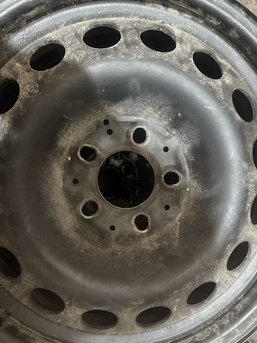 R17 temir diska bmw ga birga bir tushadi
