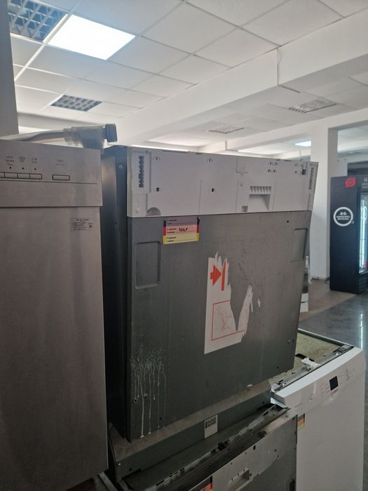 Съдомиялна за вграждане Whirlpool A++ 12 комплекта