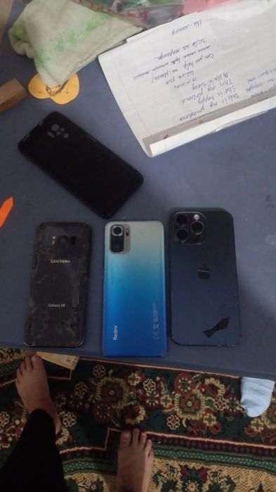 Телефоны на запчасти