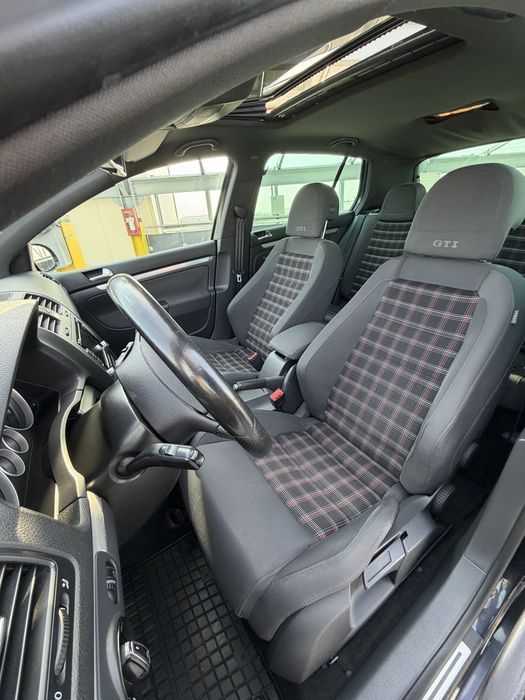 Vw Golf 5 GTI  .