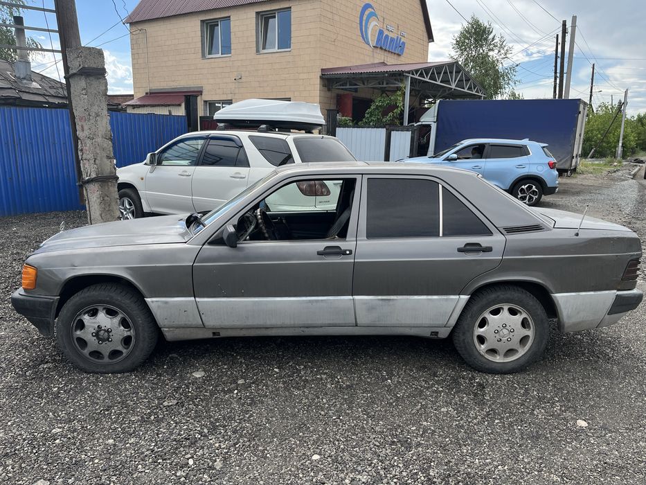 Продам мерс 190