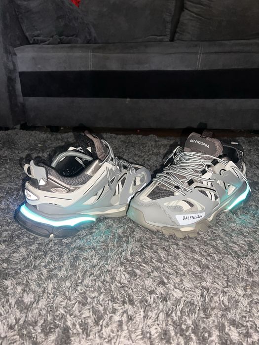 Balenciaga track 1 Led