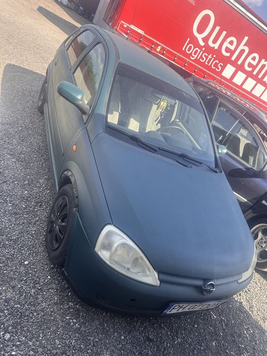 Vand opel corsa 1 .2 benzina