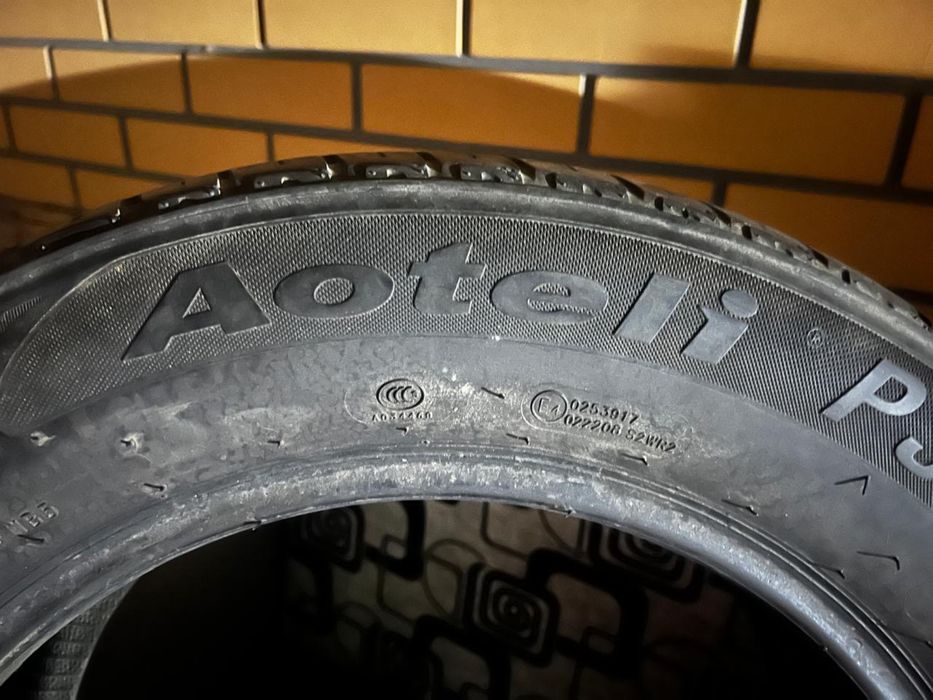 шины  летние 215/60 R16