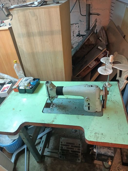 Швейная машика бу