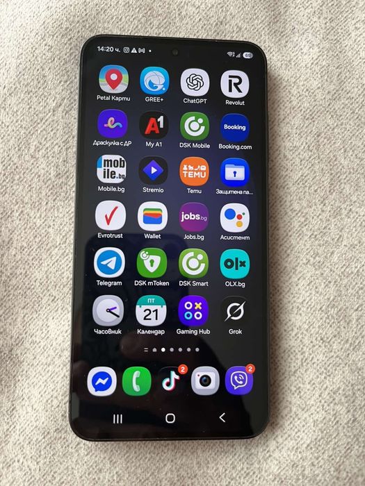 Samsung S23 перфектен