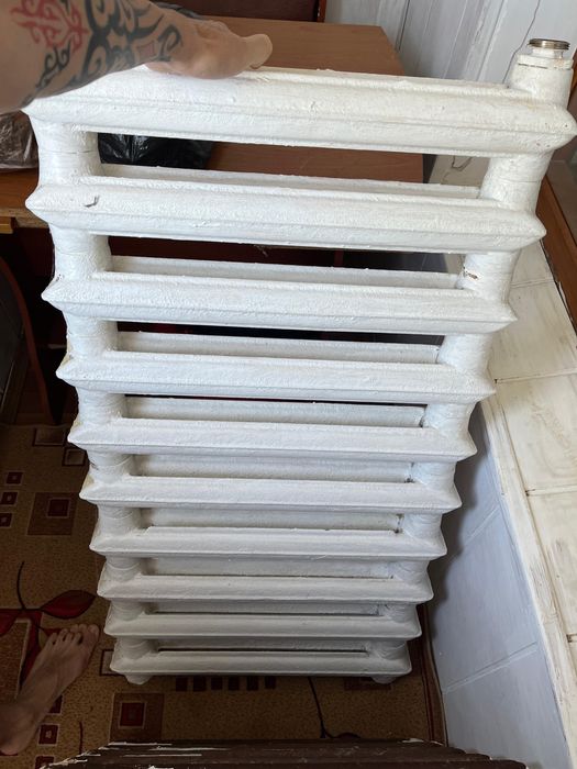 Продаю чугунные батареи