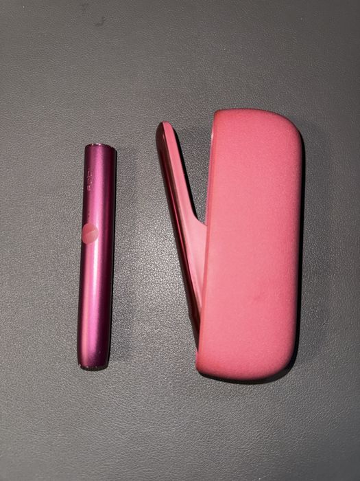 Dispozitiv IQOS ILUMA