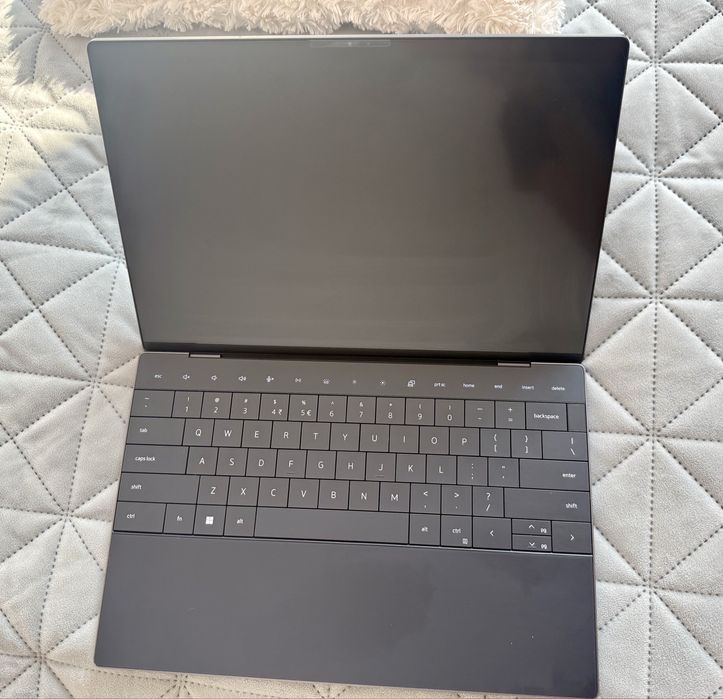 Dell XPS 13 Plus 9320 | Intel i7-1260P | 16GB RAM | 512GB SSD | FHD+ | Stare foarte bună