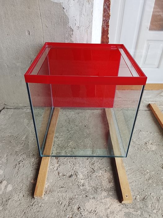 Yangi akvariumlar sotiladi