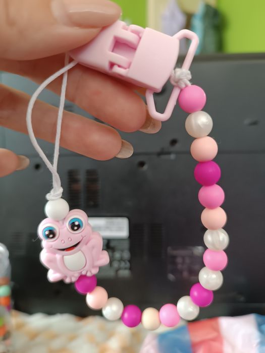 Изработвам клипс за залъгалка