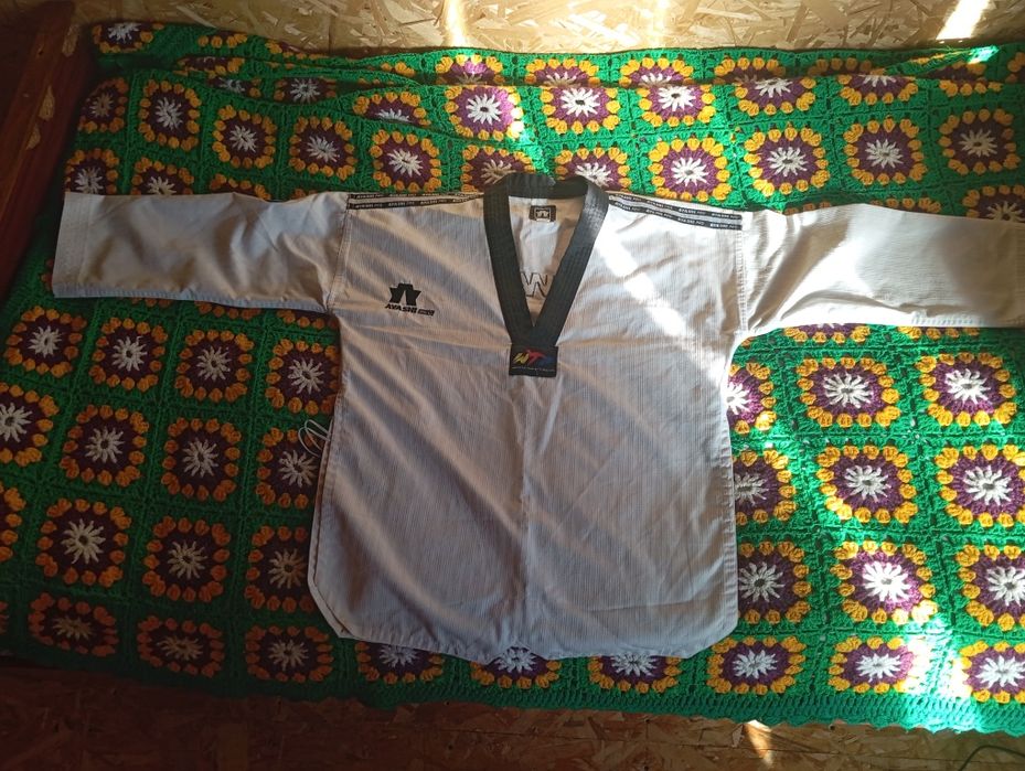 Кимана тэквандо и джиуджитсу