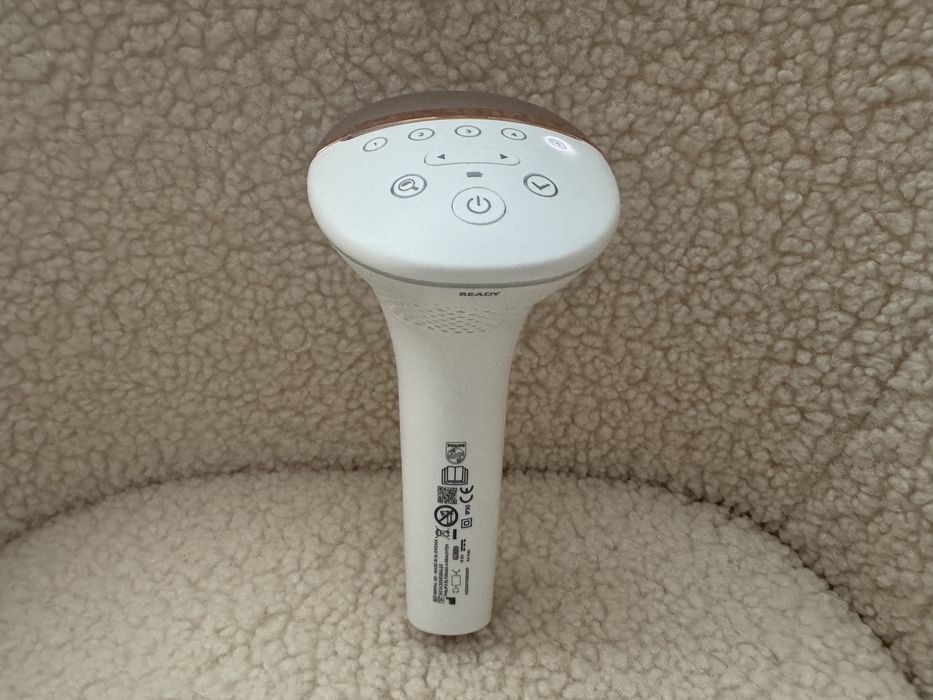 Фотоепилатор IPL Philips Lumea Prestige BRI956/00, Smartskin сензор, Употреба с или без кабел, Аксесоари за лице, тяло, подмишници и бикини зона