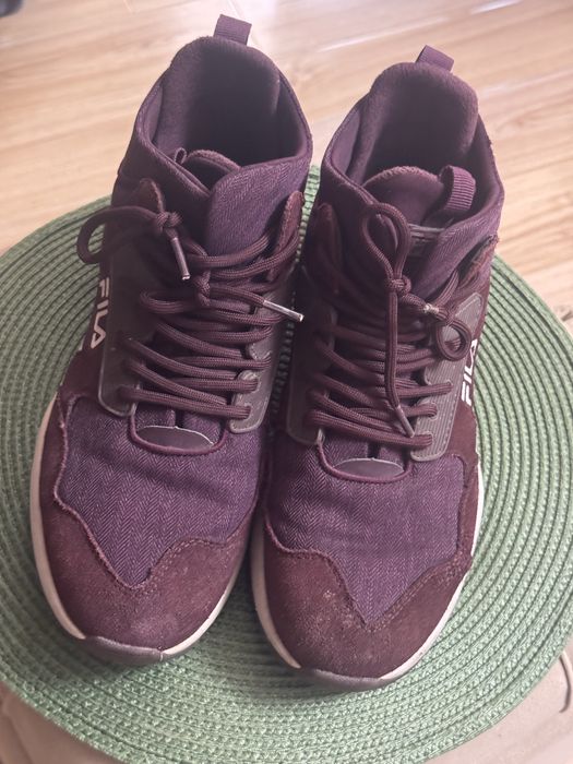 Обувь спортивная