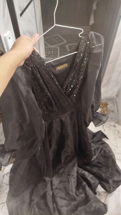 Toʻybop chiroyli koʻylak