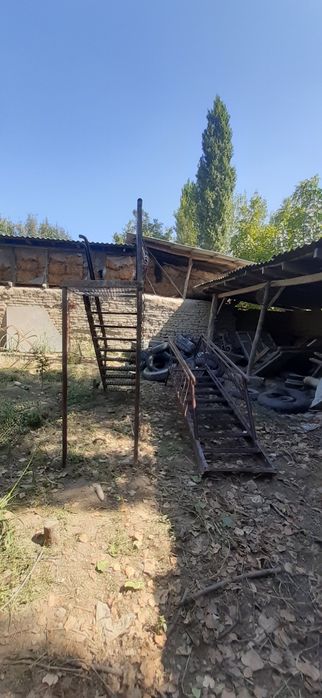 Зына сотилади яхши холатда бузилган