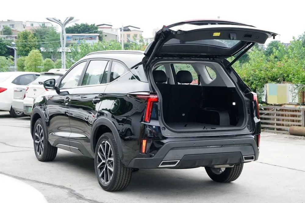 JAC JS8 sotiladi SALON