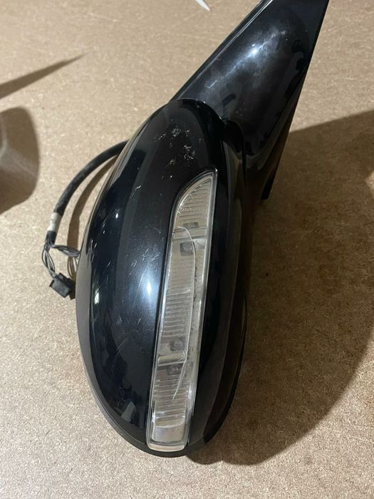 Боковые зеркала.