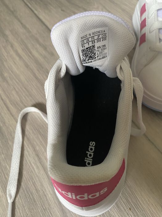 Кроссовки Adidas оригинал 33 размер