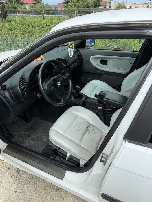 Bmw e36 an 1997 1.8 IS fiscal acte la zi