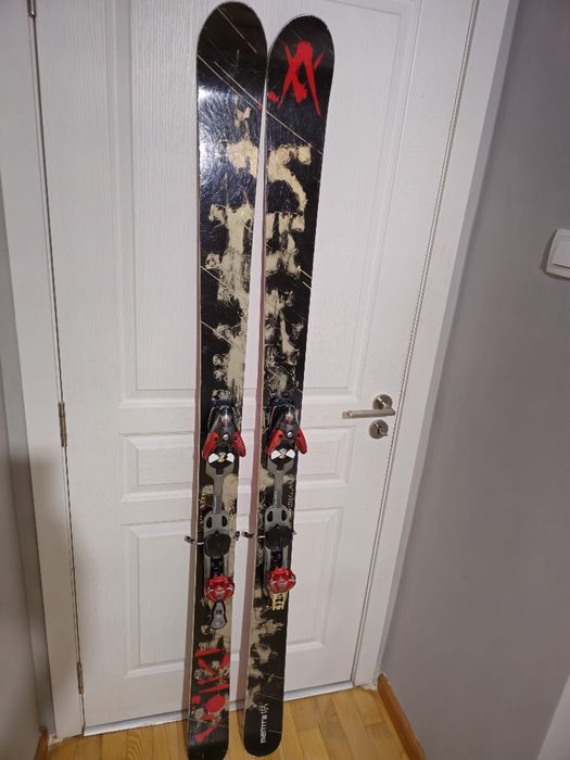 Volkl Mantra - Freeride ski