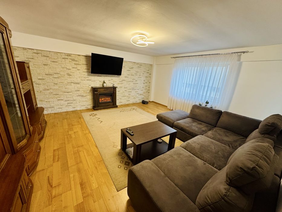 Apartament 3 camere 100mp si 2 parcari