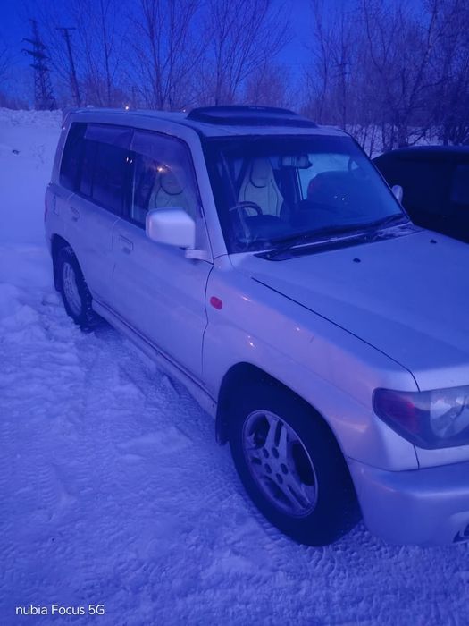 Продам поджеро IO