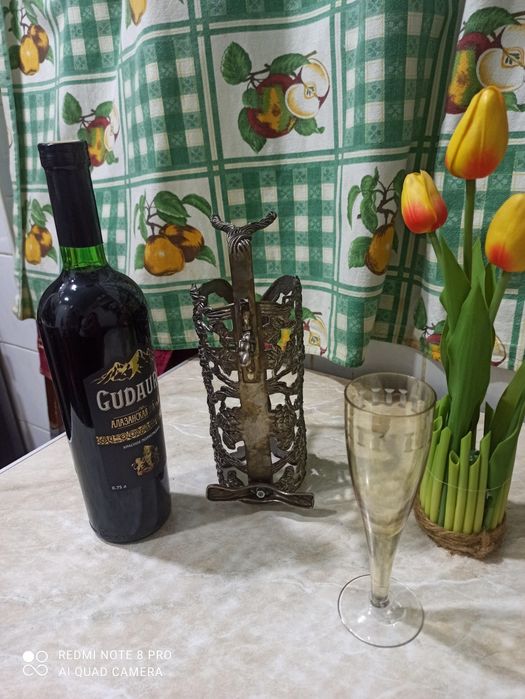 Подставка под шампанское