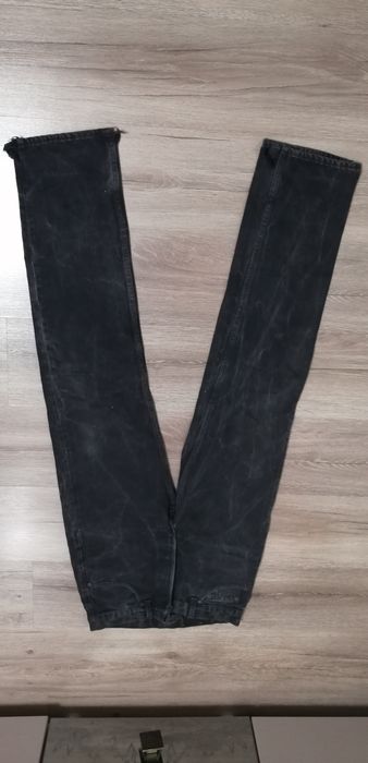 Фирменные  джинсы Levi's