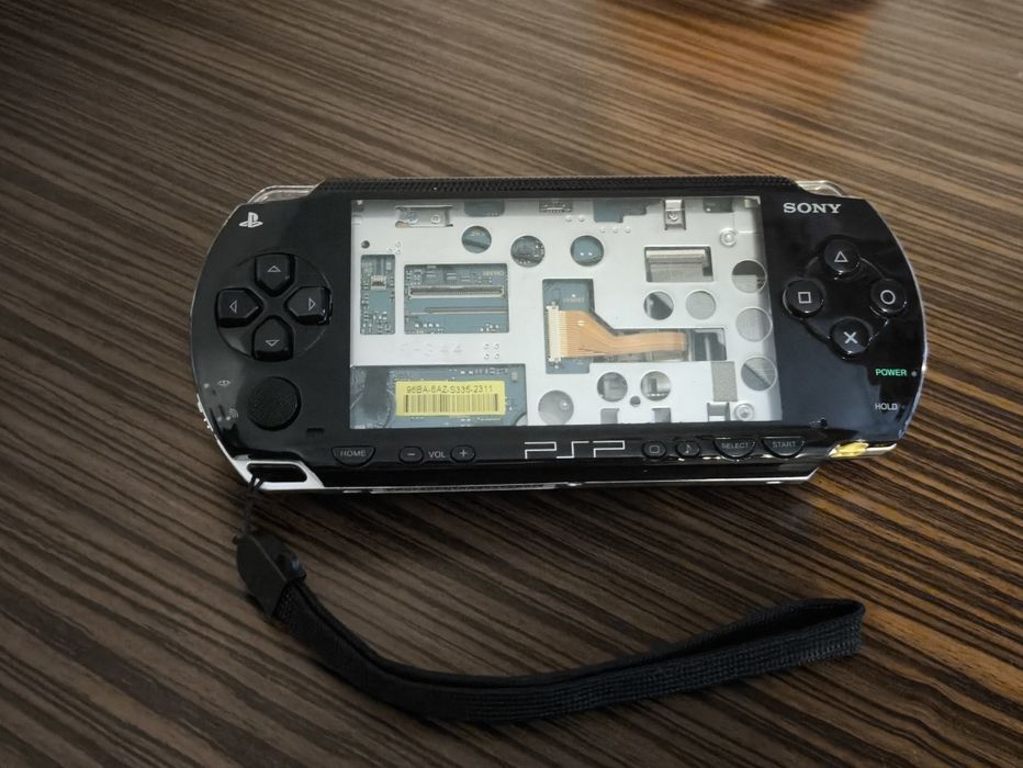 Vând PSP 1st și 2nd generation