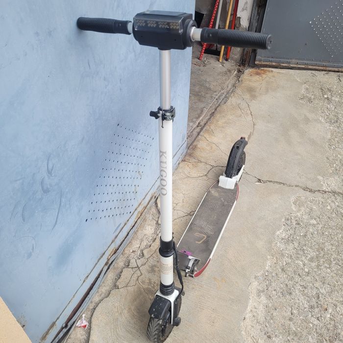 Trotineta electrica Kugoo