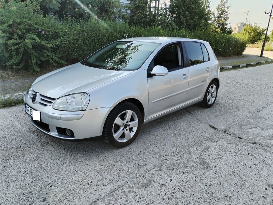 Vând Volkswagen Golf 5 United