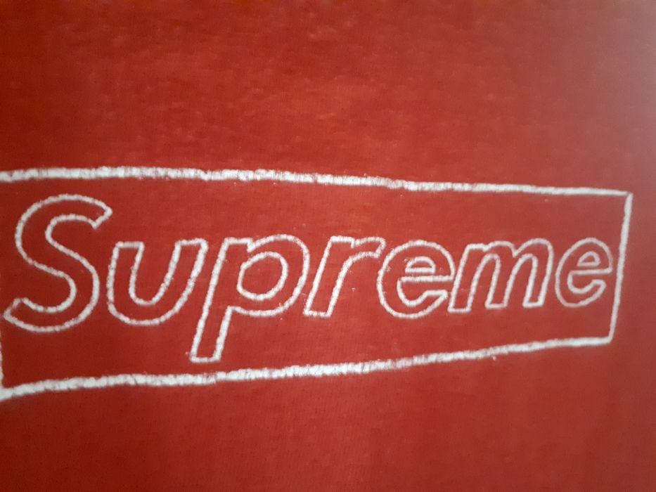 Vand tricou supreme×kaws collab colectie veche 2011
