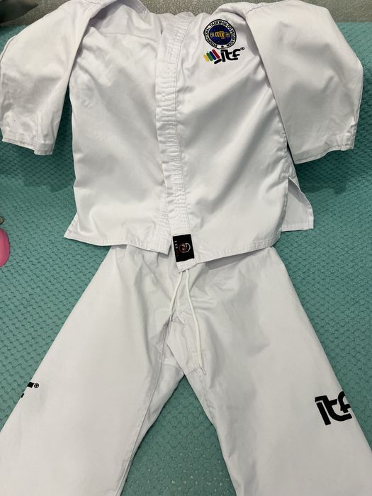 Продам форму тэквандо теквондо