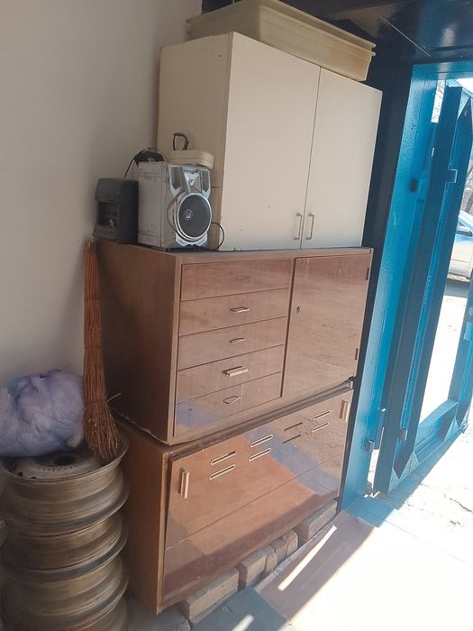 Дрова и мебель для дачи и гараж