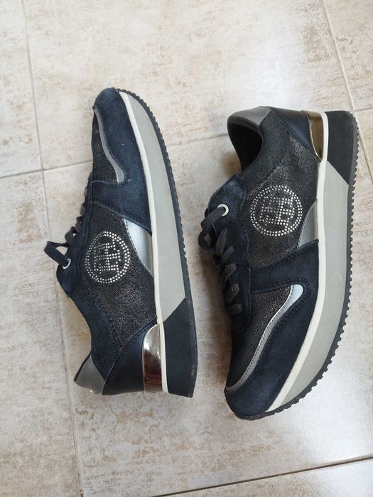 Оригинални  брокатени маратонки Tommy Hilfiger естествена кожа