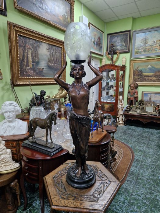 Превъзходна голяма антикварна френска бронзова лампа