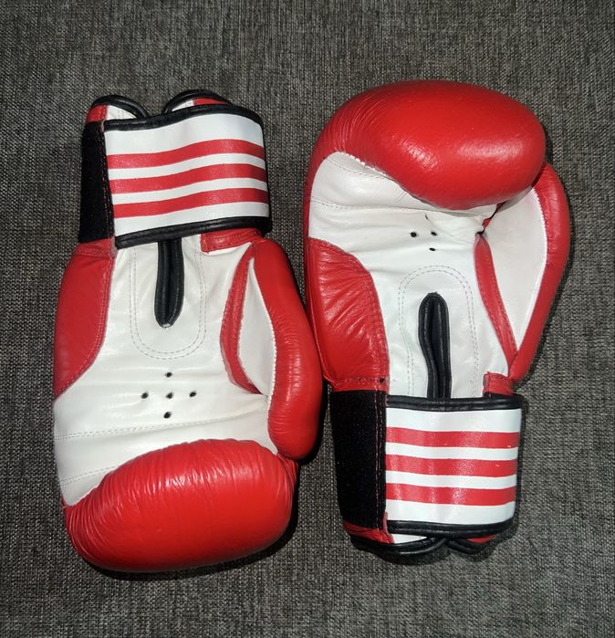 Продаи боксерские перчатки