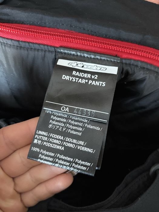 Vând echipament moto Alpinestars – stare foarte bună