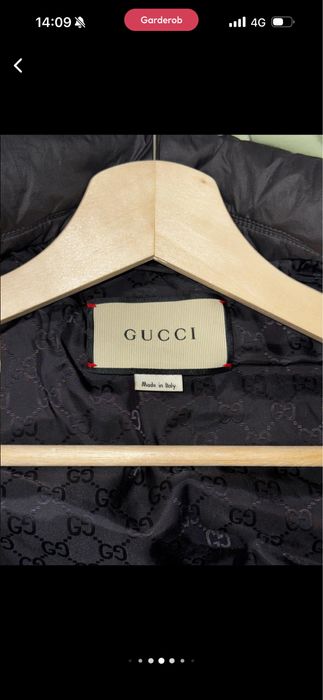 Куртка Gucci Embroidered Rose Collar Puffer Jacket