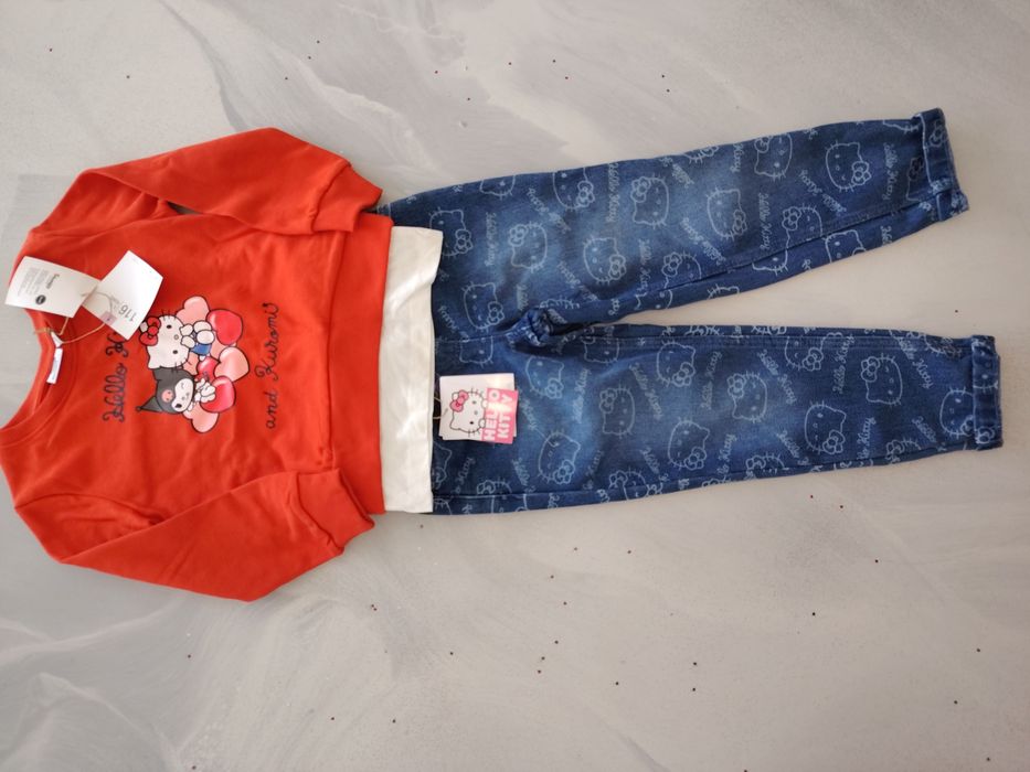 Blugi Hello Kitty 116 și bluză 116