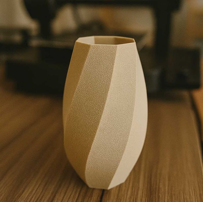 Vază decorativă printată 3D – design modern, ideală pentru casă