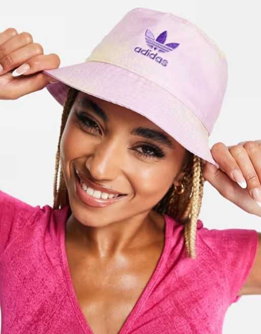 Adidas/нова дамска шапка