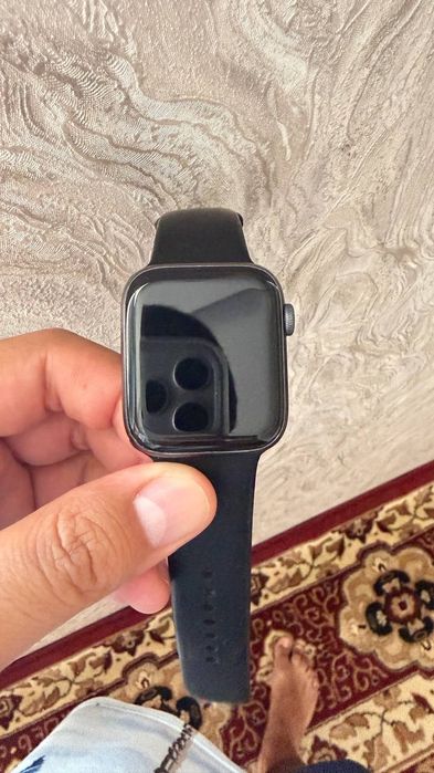 Apple watch se 44mm GPS xolati yaxwi